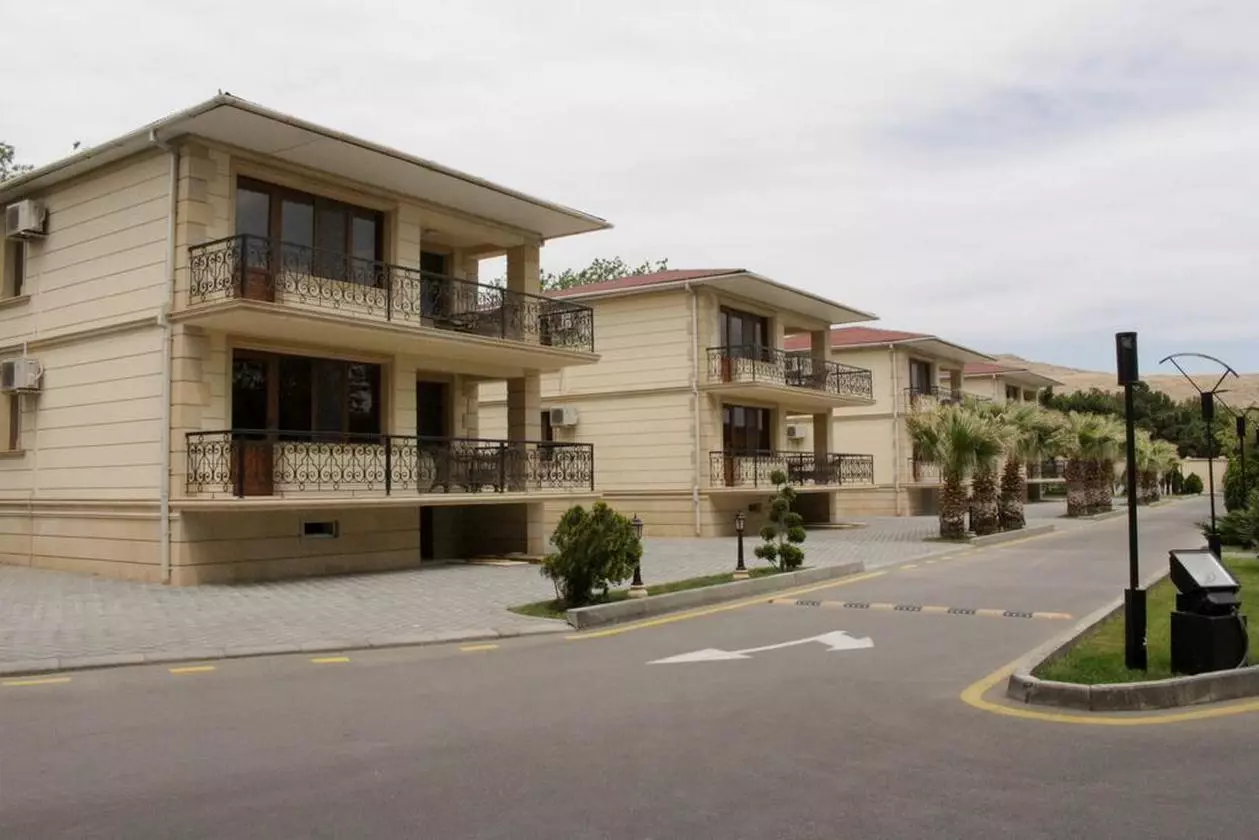 KHAZRI_SHABAVIZ (11).jpg